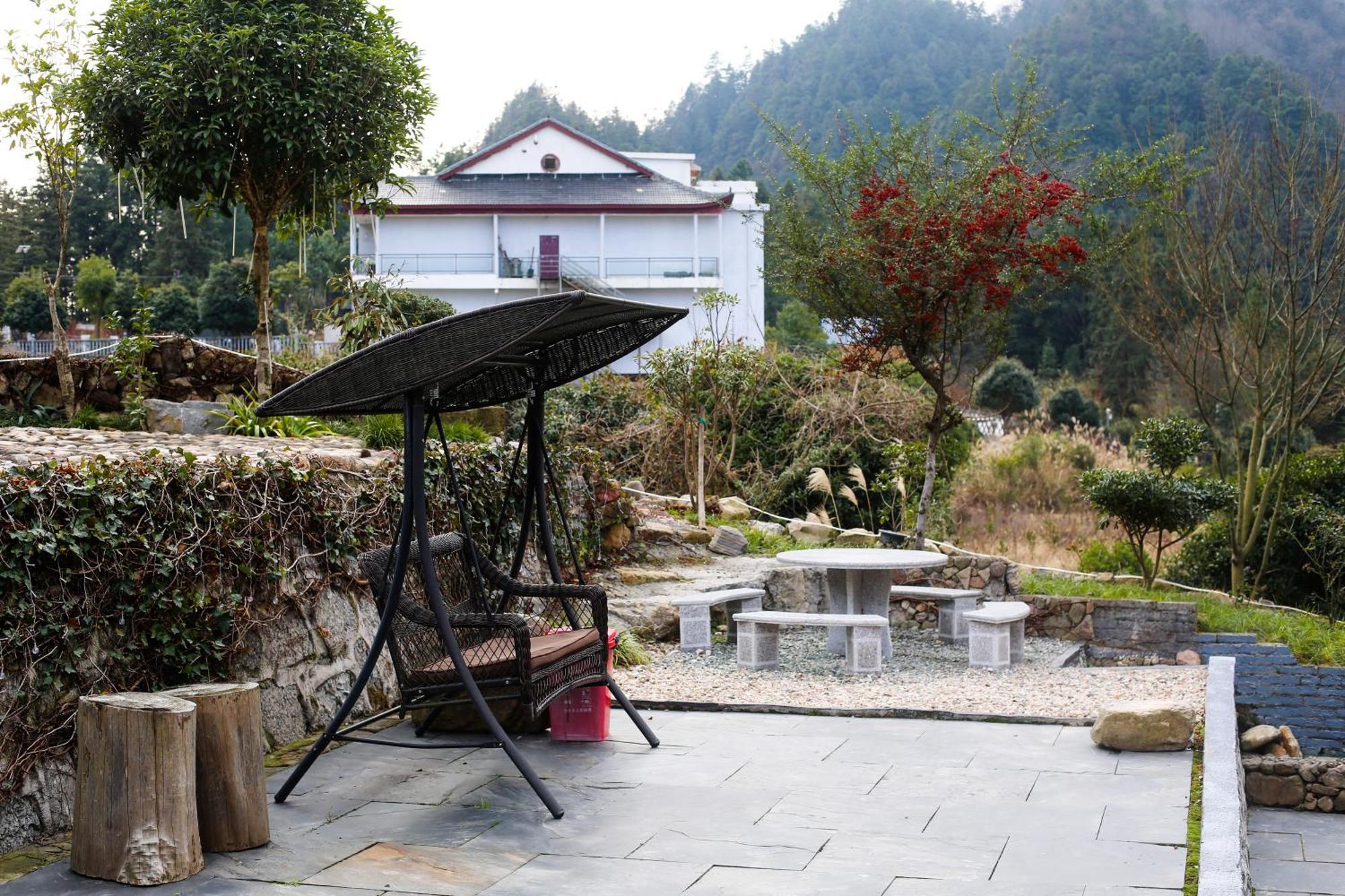 Zhangjiajie Mountainside Exterior photo