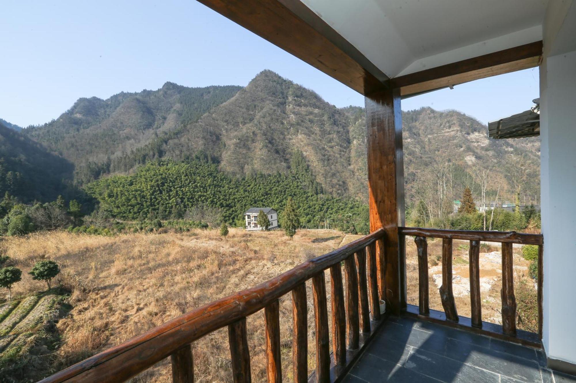 Zhangjiajie Mountainside Exterior photo